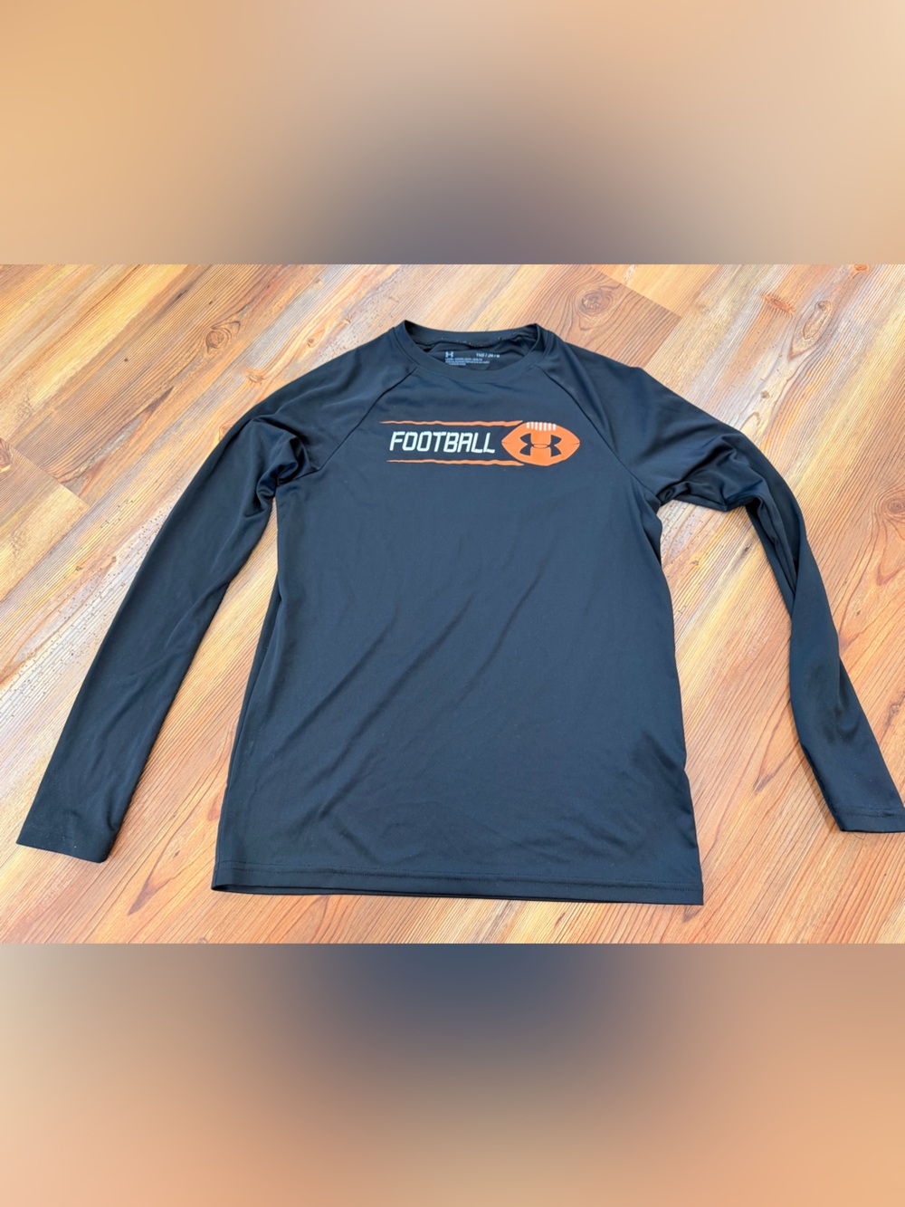Under Armour Black Crew Neck Athletic Shirt Boys Medium